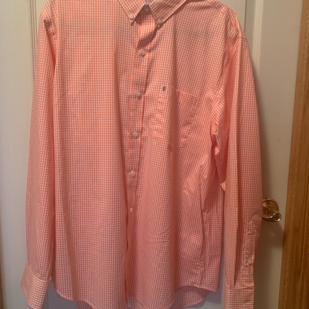 Men’s Izod long sleeve button up shirt